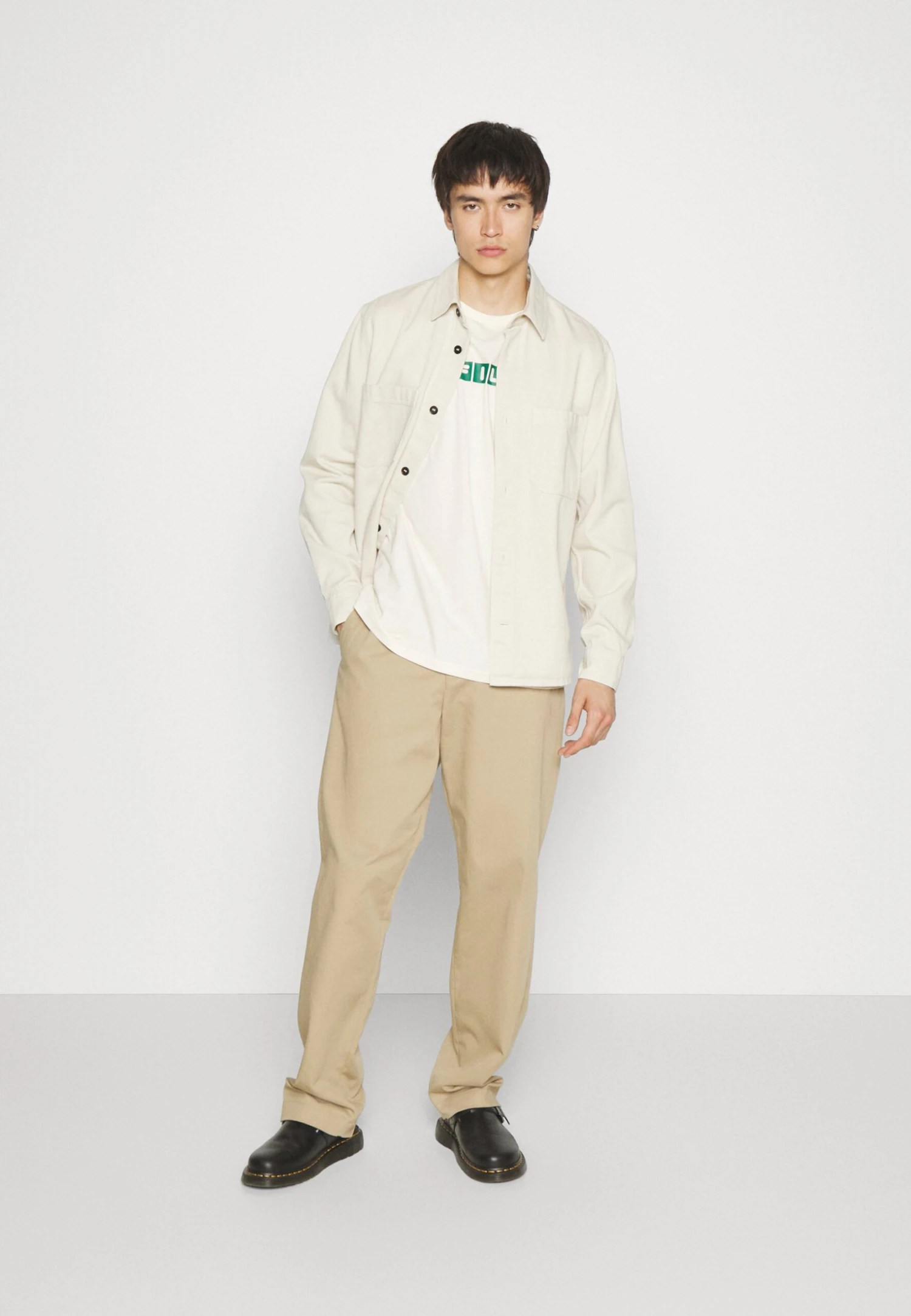 Fila Battweiler Tee Unisex - Camiseta Estampada - White 2 Fila Battweiler Tee Unisex - Camiseta Estampada - White - Imagen 2