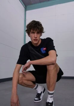 Fila Trabzon Tee - Camiseta Estampada - Black Beauty