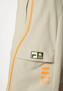 Fila Vr46 - Shorts - Fields Of Rye -Fila 0a9fb1599bde481b9d4de52e347cf70c