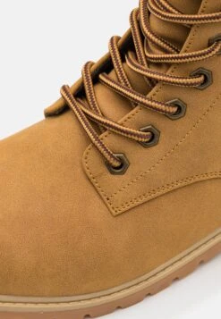 Fila Maverick Mid Unisex - Botines Con Cordones - Chipmunk -Fila 12ce0c9b91ef46a5bc4b6baec63e1308