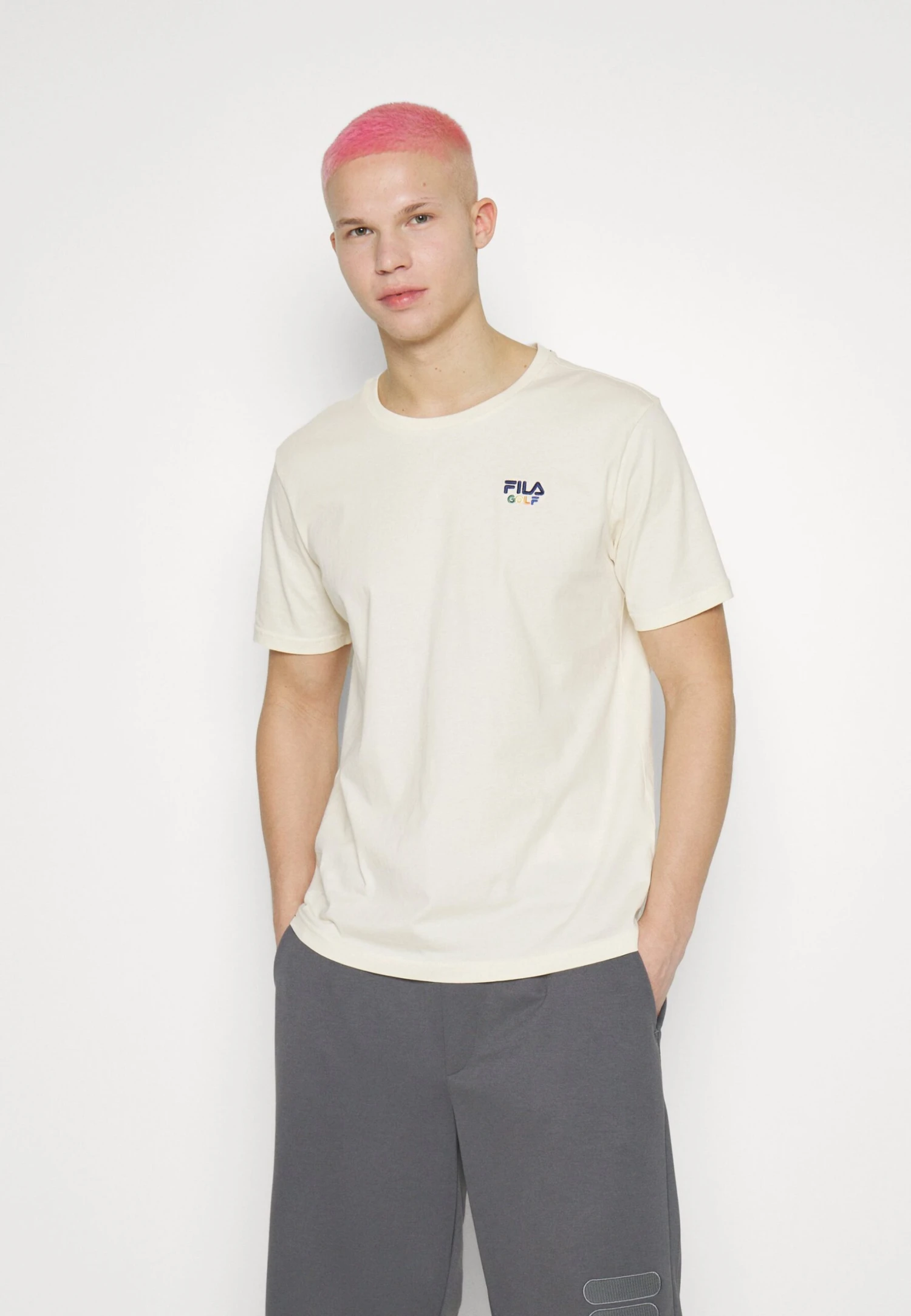 Fila Binzen Regular Graphic Tee - Camiseta Básica - Antique White 3 Fila Binzen Regular Graphic Tee - Camiseta Básica - Antique White - Imagen 3