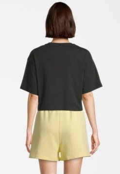 Fila Apparel Beuna Cropped Graphic Tee - Camiseta Estampada - Black -Fila 24bee5f682b24a6b8c7b134033c1e588