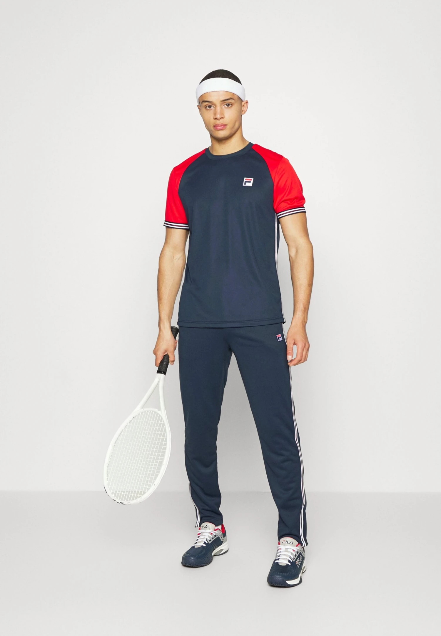 Fila Pants Daniel - Pantalones Deportivos - Peacoat Blue 2 Fila Pants Daniel - Pantalones Deportivos - Peacoat Blue - Imagen 2