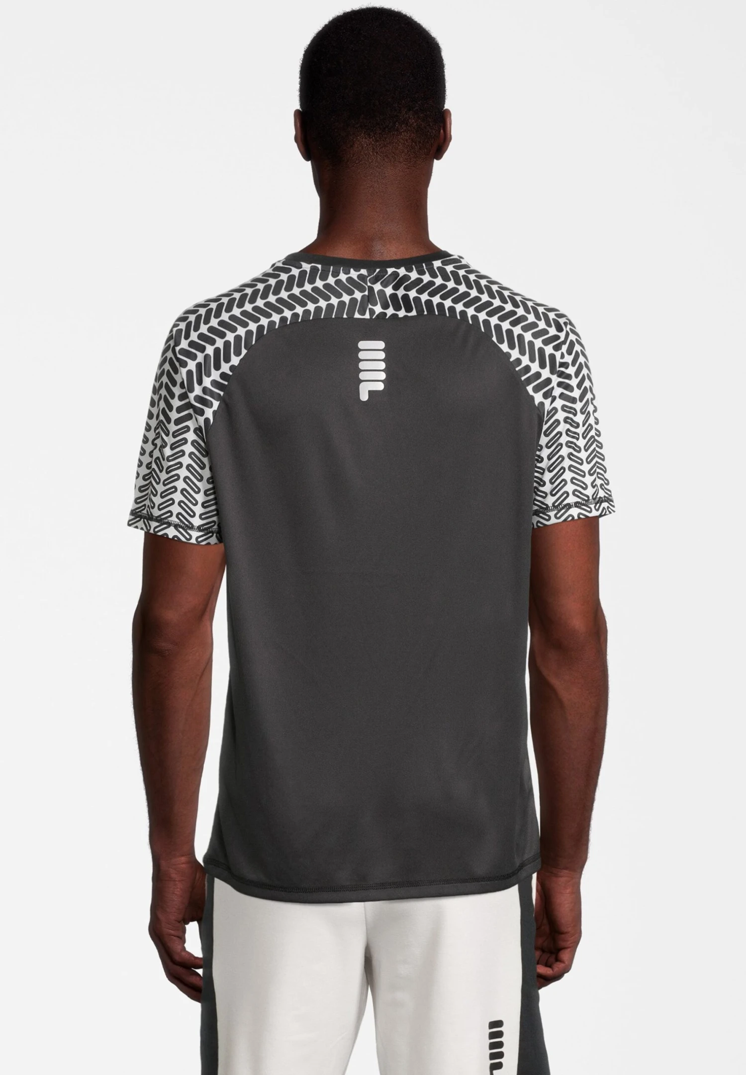 Fila Apparel Radville Raglan - Camiseta Estampada - Egret Fade Aop 3 Fila Apparel Radville Raglan - Camiseta Estampada - Egret Fade Aop - Imagen 3