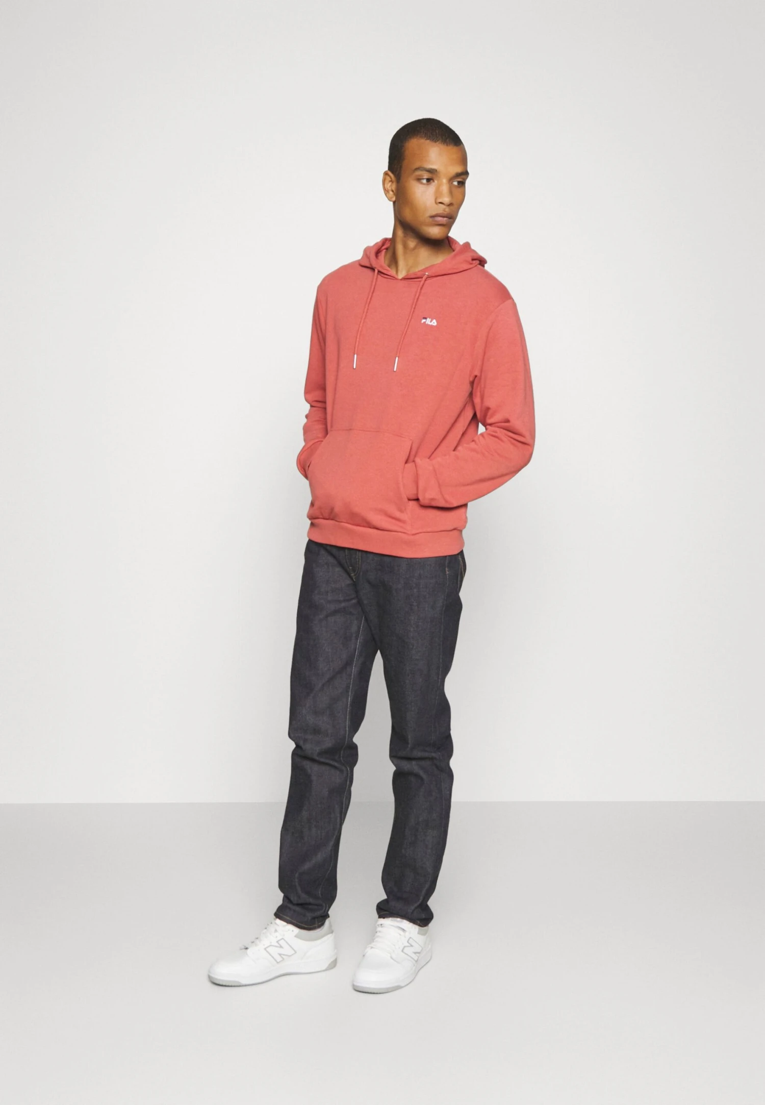 Fila Bengel Regular Hoody Unisex - Jersey Con Capucha - Marsala 2 Fila Bengel Regular Hoody Unisex - Jersey Con Capucha - Marsala - Imagen 2