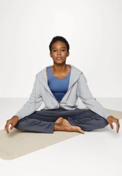 Fila Caen High Waist Pants - Pantalones Deportivos - Iron Gate -Fila 3a49bc8282dc4ff5a4753b1c34a989dd