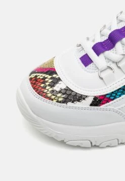 Fila Strada - Zapatillas - White 11 Fila Strada - Zapatillas - White -Fila 49b713183dee4fcdae33e86722bbcf81