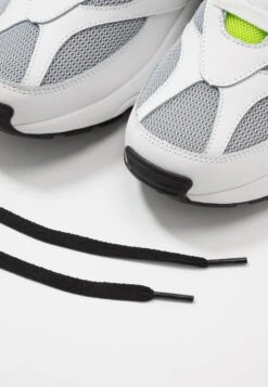 Fila V94M - Zapatillas - White/Black/Neon Lime -Fila 4f045e9c12a34ad981f831887cc0f4bd