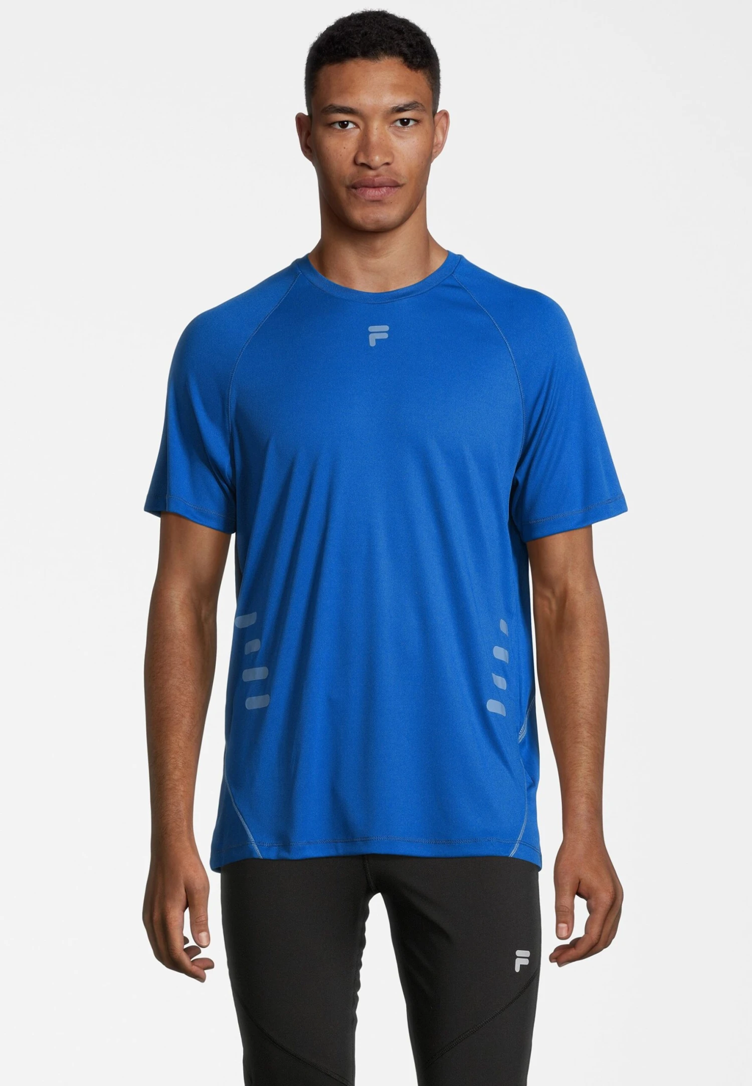 Fila Rho Raglan Tee - Camiseta Estampada - Lapis Blue 1 Fila Rho Raglan Tee - Camiseta Estampada - Lapis Blue