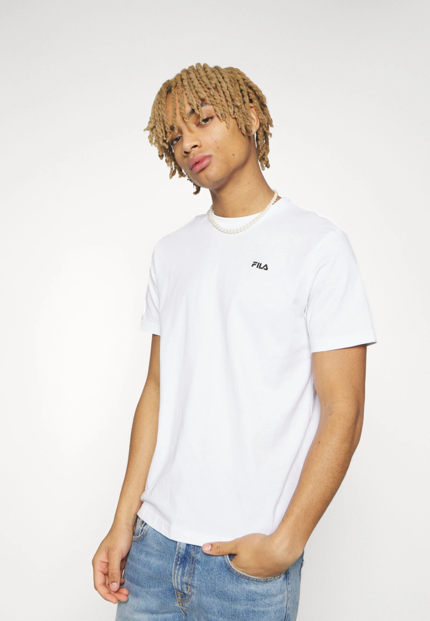 Fila Berloz Tee Unisex - Camiseta Básica - Bright White 3 Fila Berloz Tee Unisex - Camiseta Básica - Bright White - Imagen 3