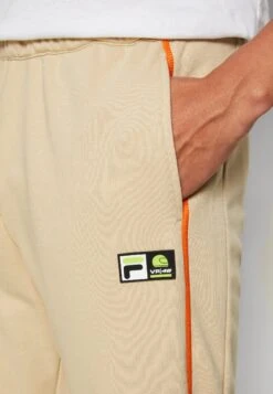 Fila Wide JoggerUnisex - Pantalones Deportivos - Fields Of Rye 11 Fila Wide JoggerUnisex - Pantalones Deportivos - Fields Of Rye -Fila 7ad9c117788c4440827e1b953ae6993c