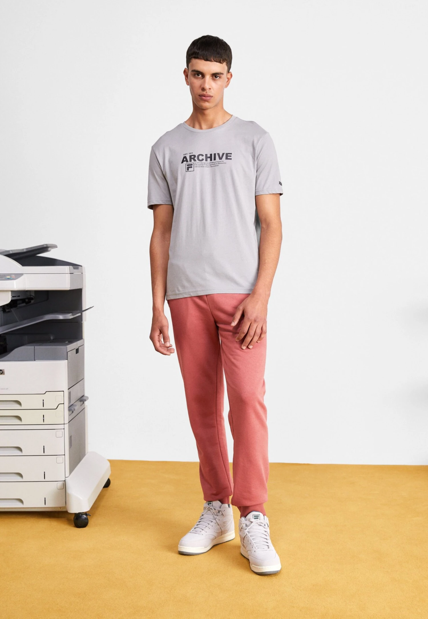 Fila Braives Pants - Pantalones Deportivos - Marsala 2 Fila Braives Pants - Pantalones Deportivos - Marsala - Imagen 2