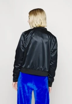 Fila Tanger Reversible Jacket - Chaquetas Bomber - Black Beauty 14 Fila Tanger Reversible Jacket - Chaquetas Bomber - Black Beauty -Fila 971de35a1b4b48e9909b3386f9ac8b82