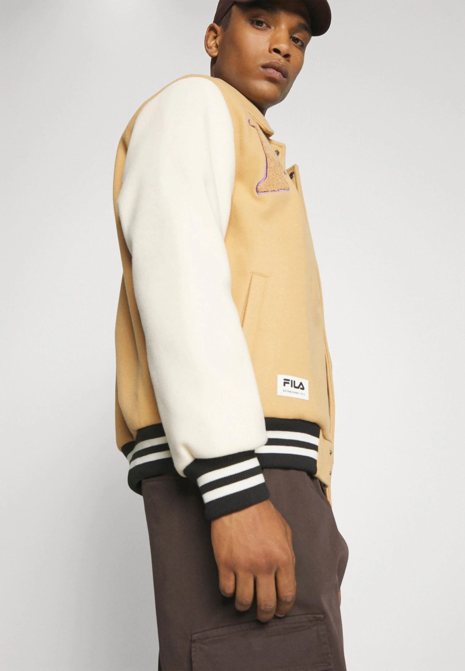 Fila Tehran College Jacket Unisex - Chaquetas Bomber - Iced Coffee 4 Fila Tehran College Jacket Unisex - Chaquetas Bomber - Iced Coffee - Imagen 4