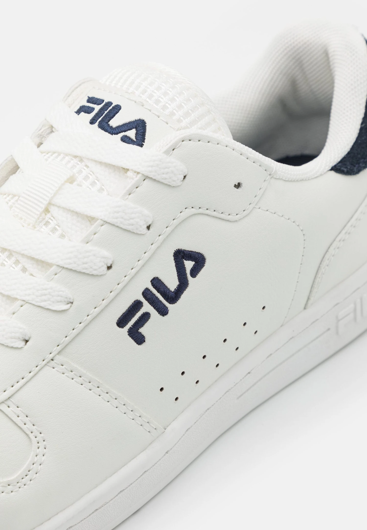 Fila Netforce Unisex - Zapatillas - White/Nimbus Cloud 6 Fila Netforce Unisex - Zapatillas - White/Nimbus Cloud - Imagen 6