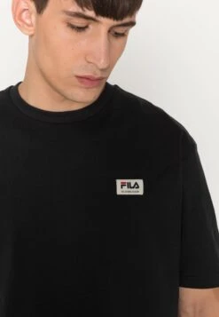 Fila Tisovec Boxy Tee - Camiseta Estampada - Moonless Night -Fila b9b494f9706a4e3684f74469ff6397fd