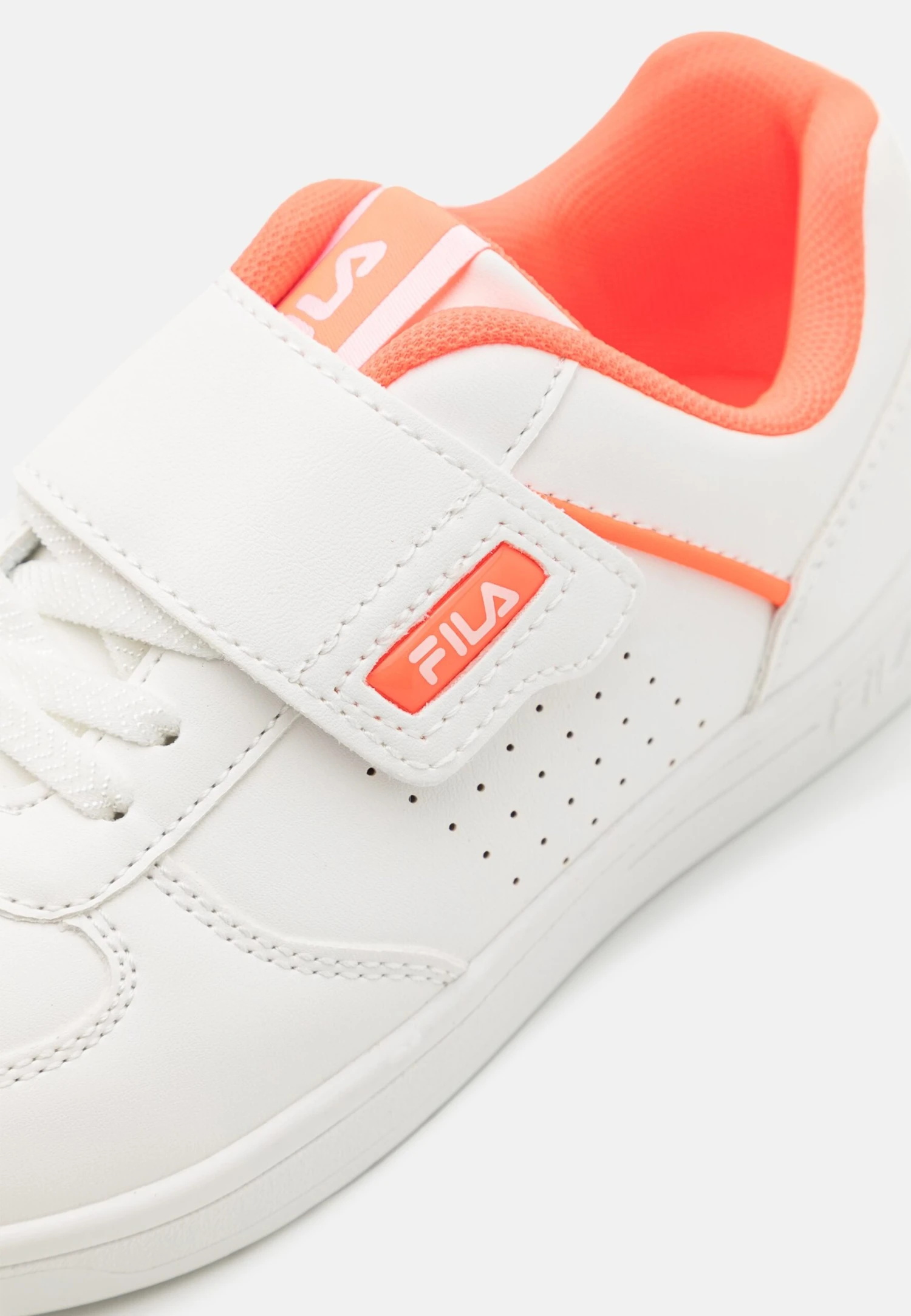 Fila Court Unisex - Zapatillas - White/Fiery Coral 6 Fila Court Unisex - Zapatillas - White/Fiery Coral - Imagen 6