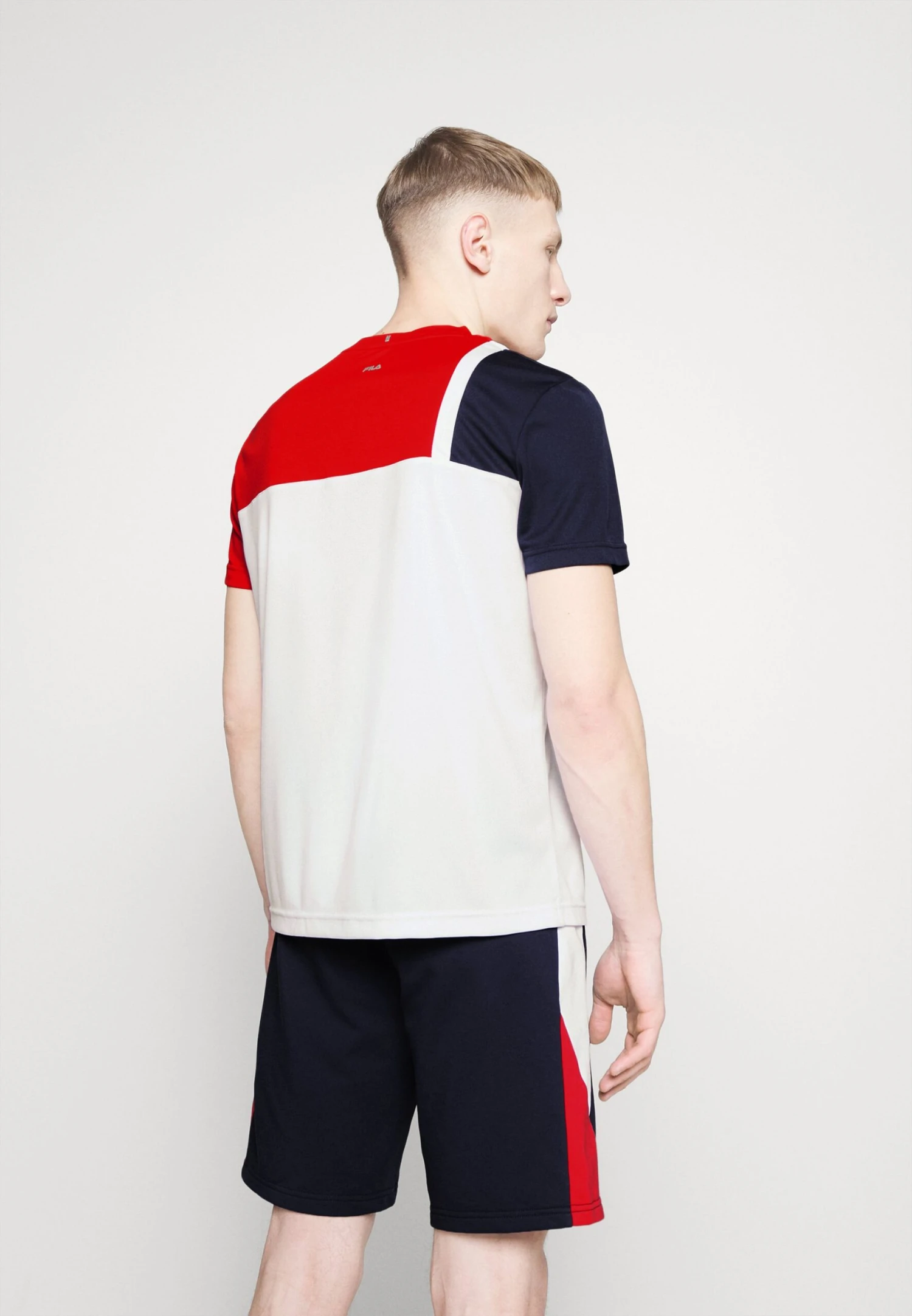 Fila Karl - Camiseta Deportiva - White/Red 3 Fila Karl - Camiseta Deportiva - White/Red - Imagen 3