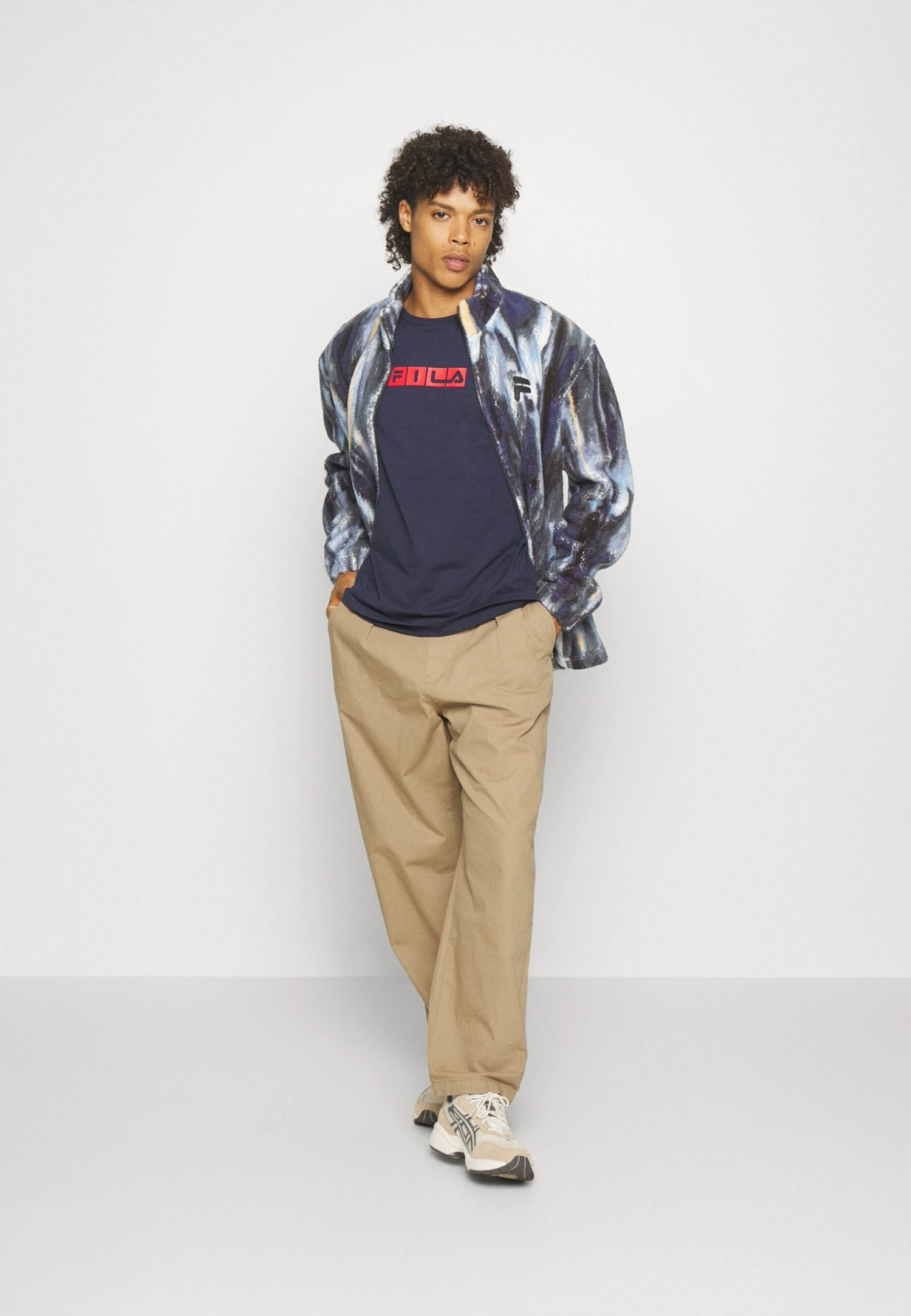 Fila Battweiler Unisex - Camiseta Estampada - Black Iris 2 Fila Battweiler Unisex - Camiseta Estampada - Black Iris - Imagen 2