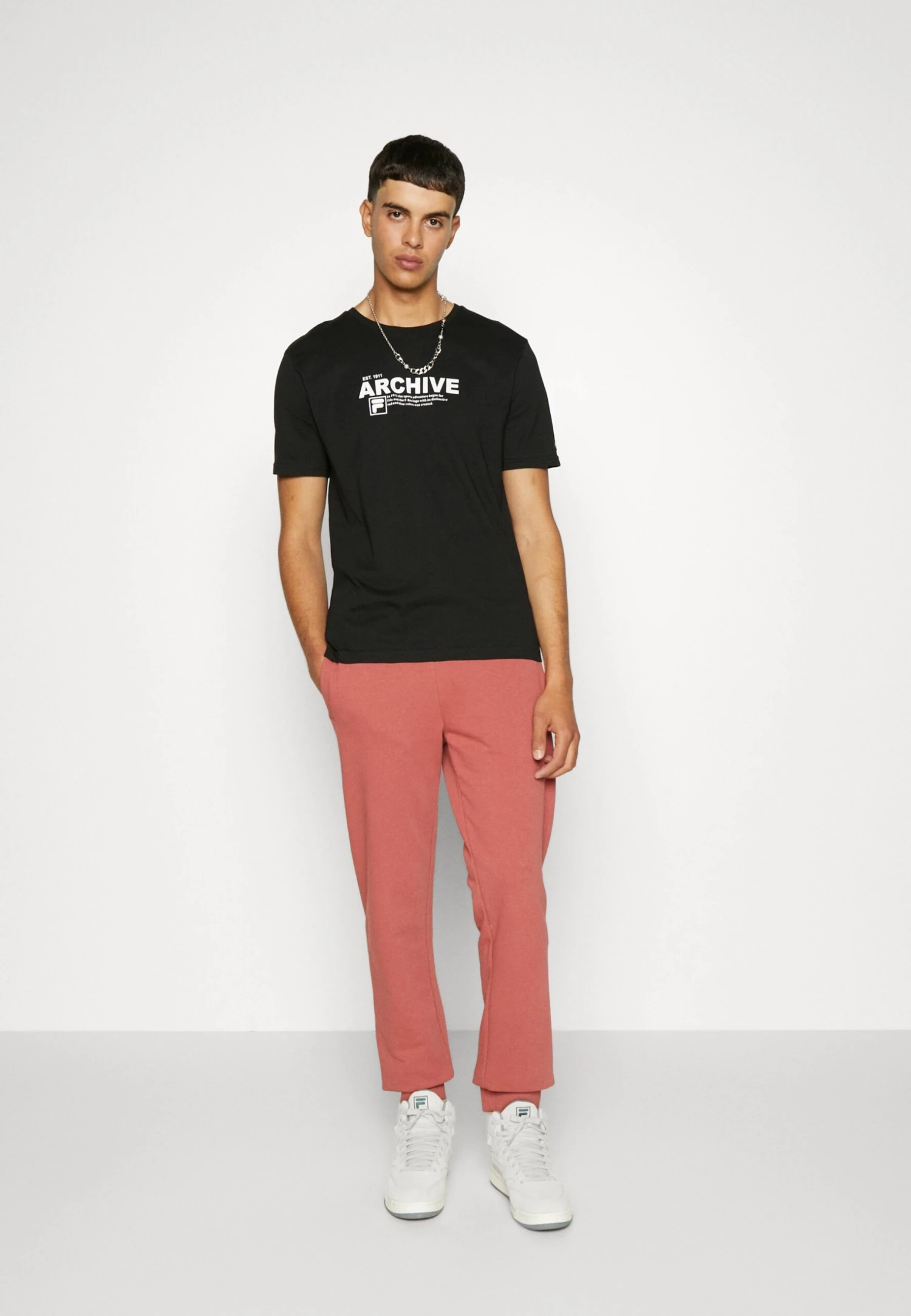 Fila Burbach Tee - Camiseta Estampada - Black 5 Fila Burbach Tee - Camiseta Estampada - Black - Imagen 5