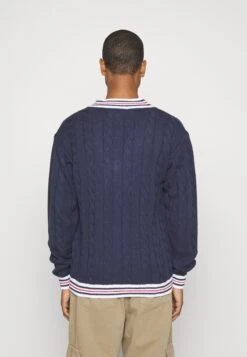 Fila Taubate Unisex - Jersey De Punto - Black Iris -Fila f2c43fde0efc44f69dca8c1e0ca5d68a