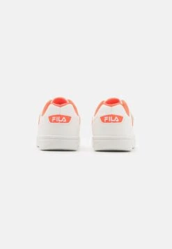 Fila Court Unisex - Zapatillas - White/Fiery Coral 8 Fila Court Unisex - Zapatillas - White/Fiery Coral -Fila fced2279fc53469dbc673aa705eda82d